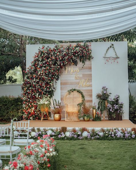 Engagement Stage Decoration, Reception Stage Decor, Wedding Stage Decor, Wedding Stage Backdrop, Reception Backdrop, Engagement Events, Wedding Background Decoration, Wedding Entrance Decor, Wedding Planning Decor