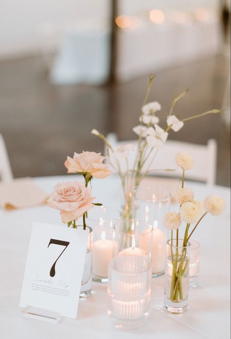 Simple Wedding Flower Decorations, Modern Centerpiece Ideas, Long Table Bud Vase Centerpiece, Bud Vases And Tea Lights Wedding, Wedding Floral Centerpieces Simple, Wedding Signing Table Flowers, Centerpieces With Small Vases, Simple Wedding Setting, Wedding Low Centerpieces