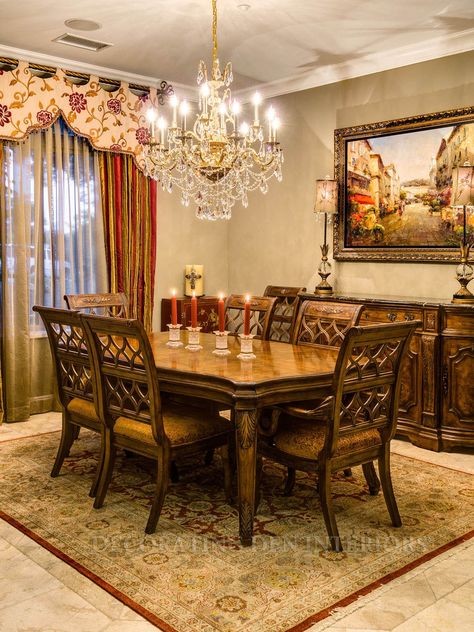 Essen, Classy Dining Room Traditional, Den Interiors, Oak Dining Room Set, Traditional Dining Room Sets, Formal Dining Room Sets, Dining Room Furniture Collections, Wooden Dining Table Designs, Small Table And Chairs