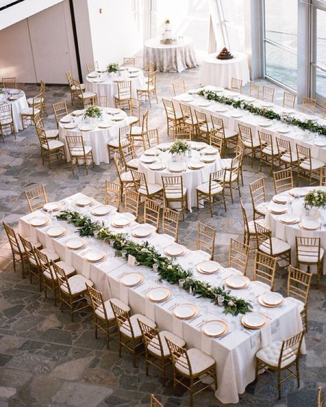 Mix of long feasting tables and round tables Reception Table Layout, Seating Layout, Garland Table Runner, Wedding Table Layouts, Reception Styling, Wedding Reception Layout, Reception Layout, Colorful Wedding Cakes, Wedding Table Seating