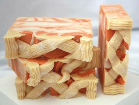 Pie Soap Peach Soap, Apple Soap, Soap Art, Fall Soaps, Pie Pumpkin, Cold Process Soap Recipes, Soap Tutorial, Pretty Soap, Soap Making Recipes