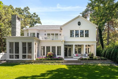 Inside a Georgian Colonial style home with stunning details in Minnesota Kawaii Table, Cottage Garden Decor, Covered Outdoor Patio, Georgian Colonial, Colonial House Exteriors, Clapboard Siding, Modern Colonial, Colonial Exterior, Colonial Style Homes