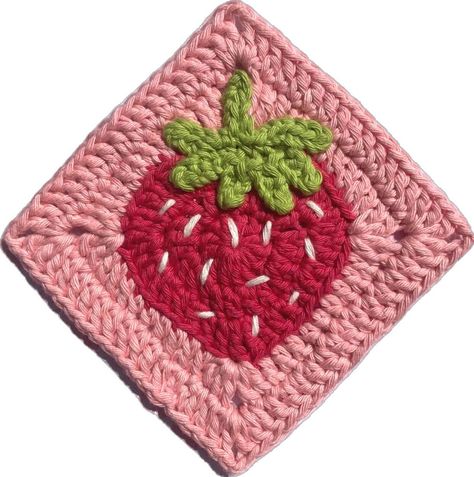 Strawberry granny square crochet pattern Strawberry Granny Square Pattern, Rectangular Granny Square, Strawberry Granny Square, Granny Rectangle, Granny Square Pattern Free, Mermaid Crochet Pattern, Square Crochet Pattern, Crochet Strawberry, Crochet Fruit