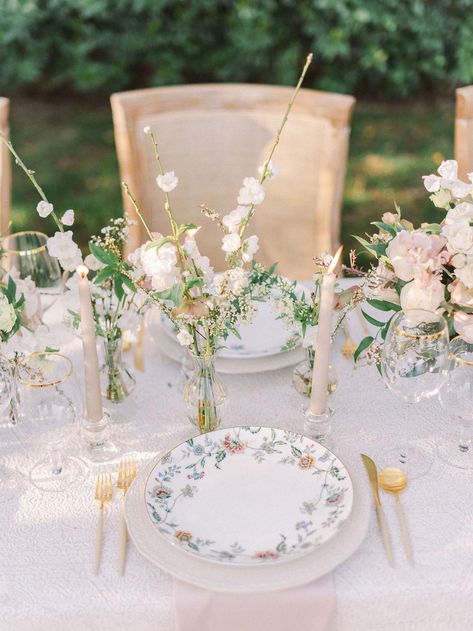 French Country Wedding, Garden Wedding Ideas, English Garden Wedding, Garden Theme Wedding, Secret Garden Wedding, Garden Party Wedding, Whimsical Garden, Wildflower Wedding, French Wedding