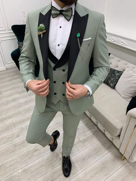 Best Wedding Suits For Men, Green Suit Men, Peak Lapel Tuxedo, Green Tuxedo, Costume Vert, Green Wedding Suit, Best Wedding Suits, Tuxedo Colors, Stylish Mens Suits