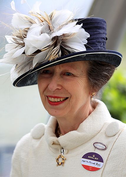 princess-anne Royal Fascinators, Prince Anne, Princesa Anne, Kate And Harry, Royal Family Trees, Princesa Real, Royal Hats, Rainha Elizabeth Ii, English Royal Family