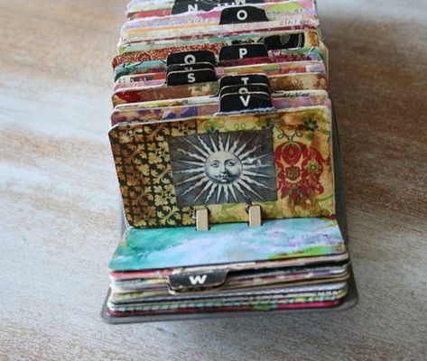 Scrapodex Altered Rolodex Book, Rolodex Art Cards, Diy Dominoes, Rolodex Ideas, Rolodex Art, Rolodex Cards, Journal Tips, Fitness Journal, Handmade Books