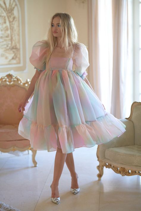 Organza Frocks, Simple Frock Design, Simple Frocks, Fest Outfits, Organza Skirt, Puff Dress, Frock For Women, Cute Dress Outfits, Stylish Dress Book