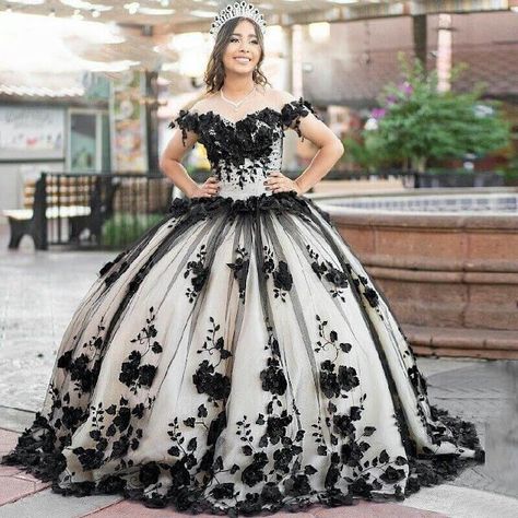 Try 3D flowers Quinceanera Dresses 2023 in different color! | Pimenta de Açúcar Dresses For Quinceanera Black, White And Black Quinceanera Dresses, Black And White Quince Dress, Quinceanera Dresses Black And White, Black Quinceanera Ideas, Masquerade Quinceanera Dresses, Black And White Quinceanera Dresses, Red Quince Dresses, Flower Gril Dress