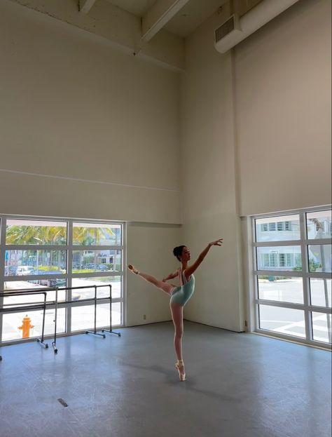 Miami City Ballet, Summer Intensive Ballet, Ballet Summer Intensive Aesthetic, Ballet Summer Intensive, Dance Vibes, Aesthetic Ballet, Summer Intensive, Aesthetic Sports, Ballet Aesthetic