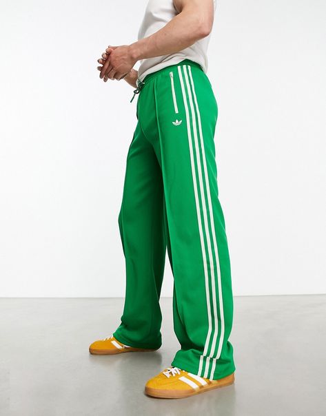 Green Adidas Track Pants, Green Adidas Tracksuit, Green Adidas Pants, Green Trousers Outfit, Adicolor 70s, Adidas Trousers, Retro Adidas, Adidas Hose, Adidas Tights