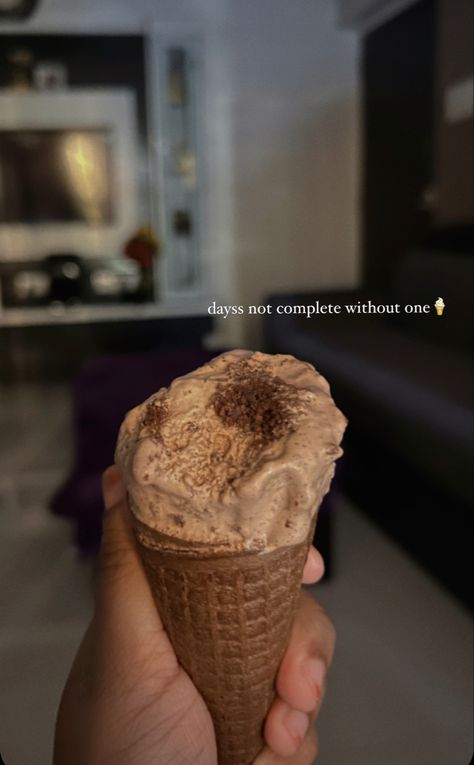 Ice Cream Snap Ideas, Ice Cream Aesthetic Snapchat, Ice Cream Snap Story, Ice Cream Streak, Ice Cream Insta Story, Ca Motivation Wallpaper, Ice Cream Story Instagram, Ice Cream Ig Story, Ice Cream Snaps