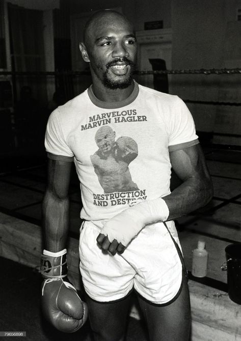 Roberto Duran, Boxer Aesthetic, Marvin Hagler, Mike Tyson Boxing, Boxing Legends, Ray Leonard, Marvelous Marvin Hagler, Roberto Durán, Boxing Images