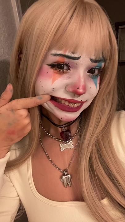 Clown Makeup Happy, Tiktok Clown Makeup, Clown Cute Makeup, Clown Looks Makeup, Cute Core Makeup, Clown Make Up Tutorial, Fun Clown Makeup, Kawaii Clown Makeup, Clown Aesthetic Makeup