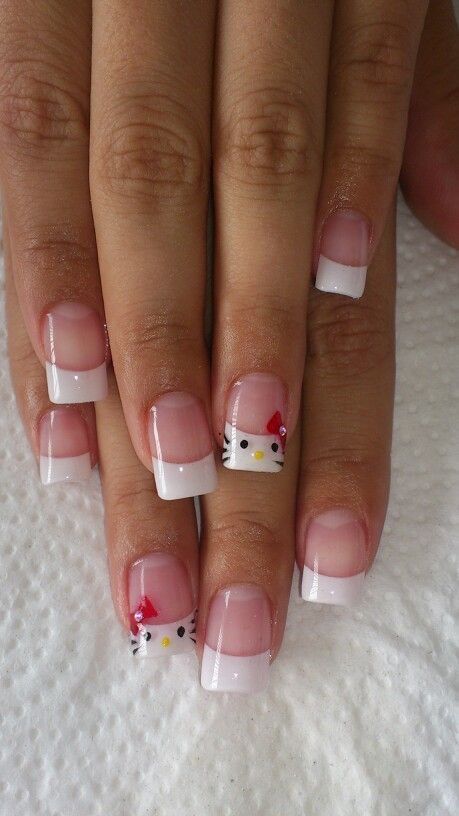 Nail Ideas Acrylic Y2k Short, Cute Simple Hello Kitty Nails, Easy Designs On Nails, Red Y2k Acrylic Nails, Simple Mexican Nails, 12 Mini Iphone Cases, Black Acrylics With Rhinestones, Nail Ideas Sanrio, Brown Hello Kitty Nails
