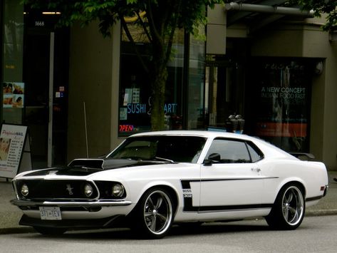 1969 ford mustang boss 302 | reynaldo gibbs | Flickr American Muscle Cars Mustang, Ford Mustang 1969, 1969 Ford Mustang, Mustang Boss 302, Ford Mustang Boss, Mustang Boss, Classic Mustang, Best Muscle Cars, Ford Classic Cars