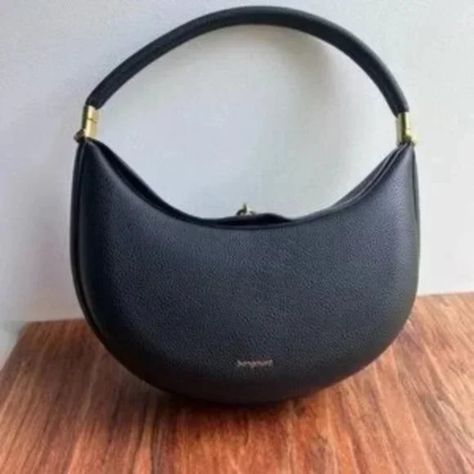 Songmont Luna Bag Oynx Black Unused Handbags, Plus Size, Songmont Luna Bag Outfit, Luna Bag, Bag Outfit, Cloth Bags, Buy And Sell, Outfit Inspo, Plus Fashion