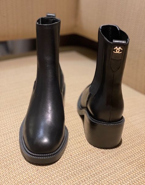 Dhgate Finds Shoes, Chanel Boots Outfit, Channel Boots, Dhgate Finds, Boots Black Women, White Nursing Shoes, Chanel Ankle Boots, Boots Chanel, Leather Thigh Boots