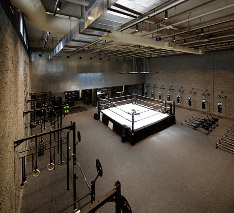 Gallery of The Burrow / LAB 100 - 14 Boxing Gym Design, College Workout, Dream Gym, Gym Design Interior, Mma Gym, Retro Gym, Design Club, The Burrow, Basement Gym