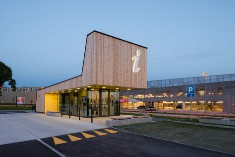 Tourist Information Centre Postojna / studio stratum Metro Entrance, Visitor Center Architecture, Security Office, Group 8, Real Estate Fun, Architecture Design Process, Wholesale Real Estate, Visitors Center, Tourist Center