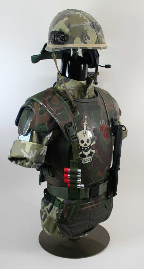 ALIENS: Terry English-made Hudson Colonial Marine Armor Figurine, Alien Cosplay, Dystopia Rising, Colonial Marines, Aliens Colonial Marines, Giger Alien, Combat Suit, Alien Isolation, Sci-fi Armor