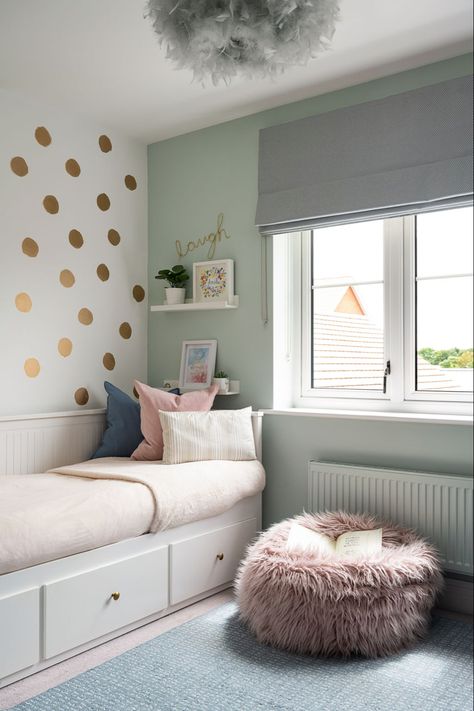 Girls Bedroom Pale Pink Girls Bedroom, Lilac Girls Bedroom Ideas, Light Green Girls Bedroom, Bedroom Ideas For 10 Yr Girl, Girly Blue Bedroom, Ten Year Old Girl Bedroom, Mint Green Girls Bedroom, Girls Green Bedroom, Older Girls Bedroom Ideas