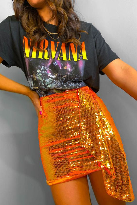 orange skirt and band tee summer party outfit Like Dancing Outfit, Glam Day Outfit, Las Vegas Inspired Outfits, Orange Metallic Outfit, Rock Tshirt Outfit Women, Orange Sequin Skirt Outfit, Orange Sequin Skirt, Colourful Party Outfit, Cool Party Outfit