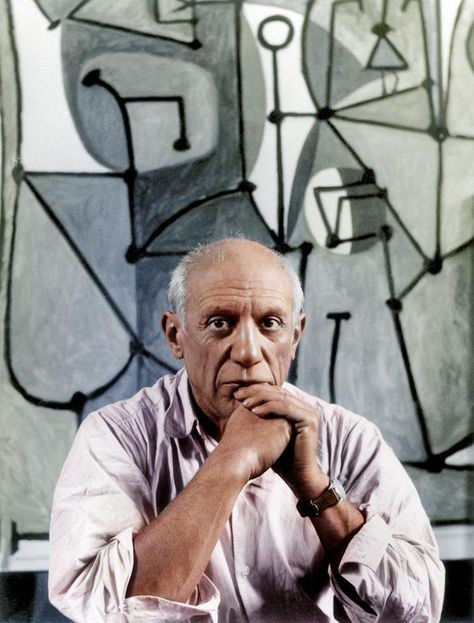 Pablo Picasso sits in front of his painting The Kitchen:  39 Historic Photos With Colour Added Are Incredible Pablo Picasso Quotes, Art Bio, Colorized Historical Photos, Picasso Quote, Cubist Movement, Art Picasso, Pablo Picasso Art, Istoria Artei, Pablo Picasso Paintings