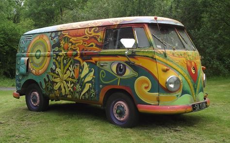 Vw Hippie Van, Combi Hippie, Kombi Food Truck, Kombi Hippie, Vw Minibus, Hippie Camper, Van Volkswagen, Vans Painted, Kombi Motorhome