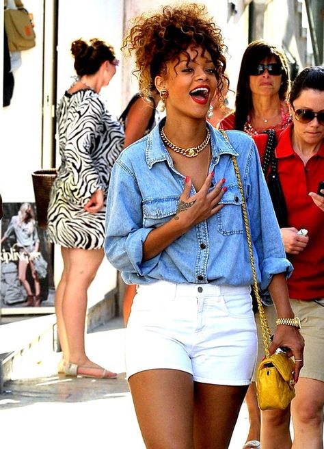 Summer outfit White Shorts Outfit, Looks Rihanna, Moda Afro, Mode Rihanna, Rihanna Outfits, Rihanna Looks, Camisa Jeans, Rihanna Style, Shorts Outfit