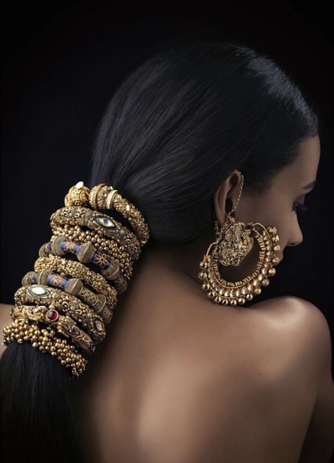 These Bollywood inspired accessories are totally over the top but we love them! This statement jewelry is definitely for those who don’t shy away from bold bling. تاج محل, Perhiasan India, Desi Wedding, Indian Aesthetic, Beauty And Fashion, Schmuck Design, Bollywood Saree, Churidar, Ethnic Jewelry