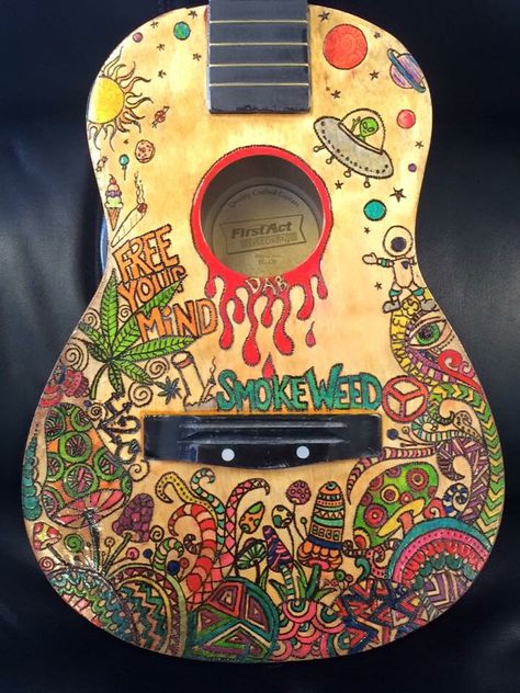 Hippies, Painted Guitars Ideas, Painted Guitar Acoustic, Graffiti Guitar, Guitar Graffiti, Painted Acoustic Guitar, Hand Painted Guitar, Sticker Guitar, Painted Guitars