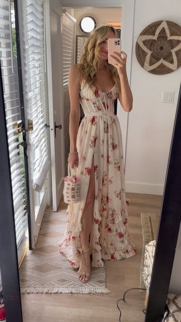 V. Chapman on Instagram: "The Carmen Dress in Natural dainty floral is a dream ❤️🌸" Couture, Haute Couture, Flower Dresses Formal, Flowery Flowy Dress, Floral Ball Dress, Formal Flowy Dresses, Things To Wear To A Wedding As A Guest, Long Flowy Floral Dress, Floral Semi Formal Dress