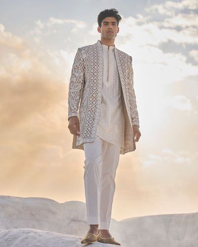 Couture, Open Sherwani Men, Desi Groom, Gumbade Khazra, Sangeet Outfit For Men, Open Sherwani, Traditional Indian Mens Clothing, Engagement Dress For Men, Indian Menswear