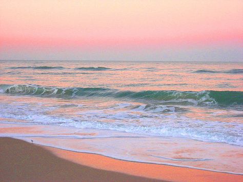 Pastel Ocean Sunrise | A beautiful and calm pastel sunrise | xixi143 | Flickr Water, Pastel, Sun, Pastel Sunrise, Pastel Ocean, Ocean Sunrise, The Void, Blogging, Laptop