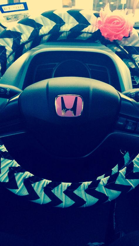 Cauteee  honda | civic | steering | wheel emblem | pink | chrome | love | Civic Jdm, Teal Accessories, Honda Accessories, Pink Car Accessories, Car Paint Jobs, Barbie Car, Honda Civic Dx, Jdm Honda, Girly Car Accessories