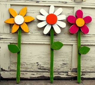 1000+ ideas about Wooden Flowers on Pinterest Wood Garden Flowers, Wood Flower Patterns, Cool Wood Projects Diy Creative Crafts, Spring Wood Crafts, Easter Wood Crafts, Halloween Things, Flower Shapes, Summer Stuff, Pallet Crafts