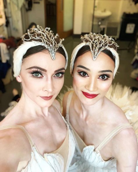 Loved dancing with you again @claire123 ❤️ #aboutlastnight #thankyou @royaloperahouse #swanlake #rohswanlake #royalballet #coventgarden Stage Makeup Dancer, Fumi Kaneko, Recital Makeup, Ballet Makeup, You Again, Ballerina Makeup, Ballet Tiaras, Ballet Recital, Dancer Dress