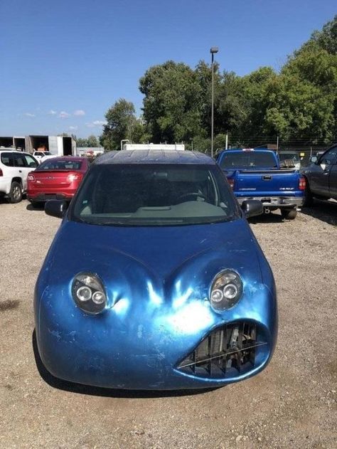 39 Crazy cars spotted on the road. - Wtf Gallery Humour, Minion Stickers, Custom Rat Rods, Dude Perfect, Vintage Sports Cars, Best Of Luck, Concept Car Design, Weird Cars, Car Mods