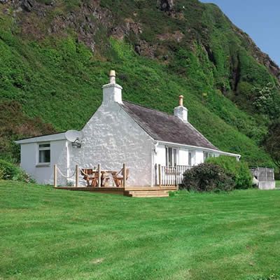 Cottage Scotland, Florida Beach Cottage, Scotland Beach, Old English Cottage, Cottages Scotland, Home Shelter, Quilt Panels, Images Of Ireland, Scottish Homes