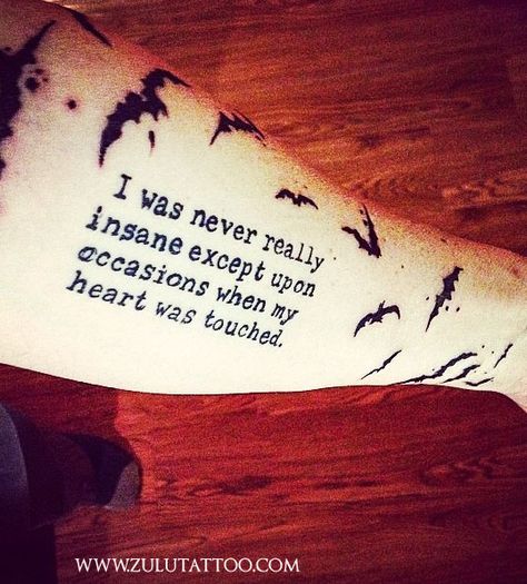 Edgar Allan Poe Poe Inspired Tattoos, Poe Tattoo Ideas, Edgar Allan Poe Tattoo, Zulu Tattoo, Edgar Allen Poe Tattoo, Poe Tattoo, Bats Tattoo, Ralph Steadman, Edgar Allen