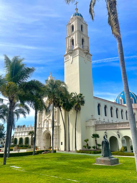 University Of San Diego Aesthetic, San Diego State University Aesthetic, Ucsd Aesthetic, Usd Aesthetic, San Diego University, Cathedral Aesthetic, San Diego Aesthetic, University Of California San Diego, San Deigo