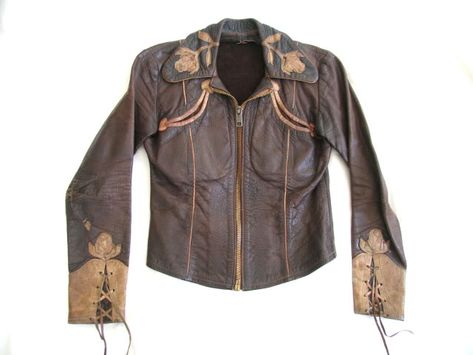 East West Musical Instruments "Rodeo" 70s Outerwear, Western Leather Jacket, Britney Spears Outfits, Clothing Png, 70s Jacket, Cowboy Jacket, Small Store, Western Jacket, Vintage Leather Jacket