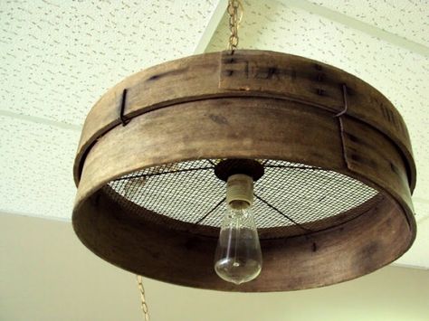 Creative Kitchen Lighting Ideas, Funnel Light Fixture, Luminaire Original, Diy Lampe, Diy Vintage Decor, Deco Luminaire, Cheese Box, Hemma Diy, Rustic Lighting