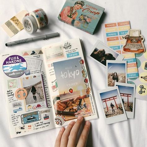 Four Bullet Journal Spreads for Travel Addicts – Dingbats* Notebooks – Medium Hakone, Abbey Sy, Journal D'inspiration, Bullet Journal Travel, Album Journal, Travel Journal Scrapbook, Bullet Journal Spreads, Diy Travel Journal, Travel Crafts