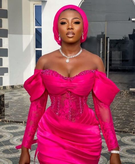 Lace Gown Styles Aso Ebi, Asoebi Lace Styles, Sweet Heart Neckline, African Bridal Dress, Nigerian Outfits, Nigerian Lace Styles, Lace Gown Styles, Asoebi Styles, Lace Styles