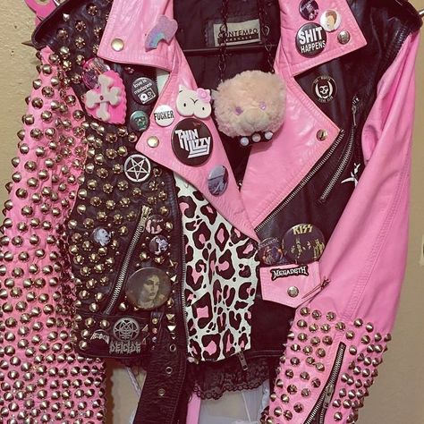 punk | macymarie Patchwork, Pink Punk Aesthetic, Diy Leather Jacket, Pink Punk, Pastel Punk, Punk Jackets, Battle Jacket, Black Punks, Pastel Goth Fashion