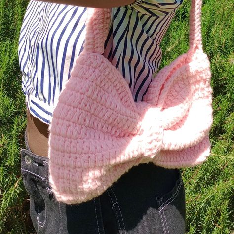 ☺️🎀🩷 Crochet bow bag by @diywith_e.l.sie #ootd #bowbag #crochetbowbag Crochet Bow Bag, Bow Crochet, Crochet Bow, Crochet Idea, Crochet Bows, Bow Bag, Mother Birthday, Mother Birthday Gifts, Mother Day Gifts