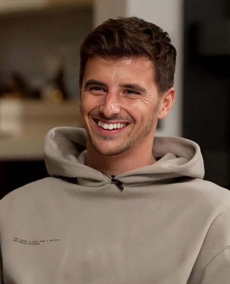 Mason Mount England, Football Chelsea, England Football Players, Jamie Redknapp, England National Team, Audrey Hepburn Photos, Football Boyfriend, Football Wags, Mason Mount