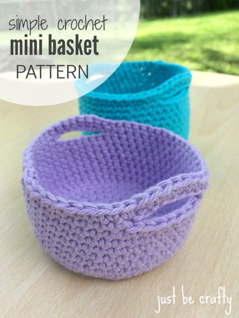 Crochet Office Decor Free Pattern, Quick Crochet Ideas To Sell, Crochet Mini Basket, Diy Crochet Basket, Easy Crochet Basket Pattern, Crochet Beginners, Sell Easy, Patterns For Crochet, Mini Basket